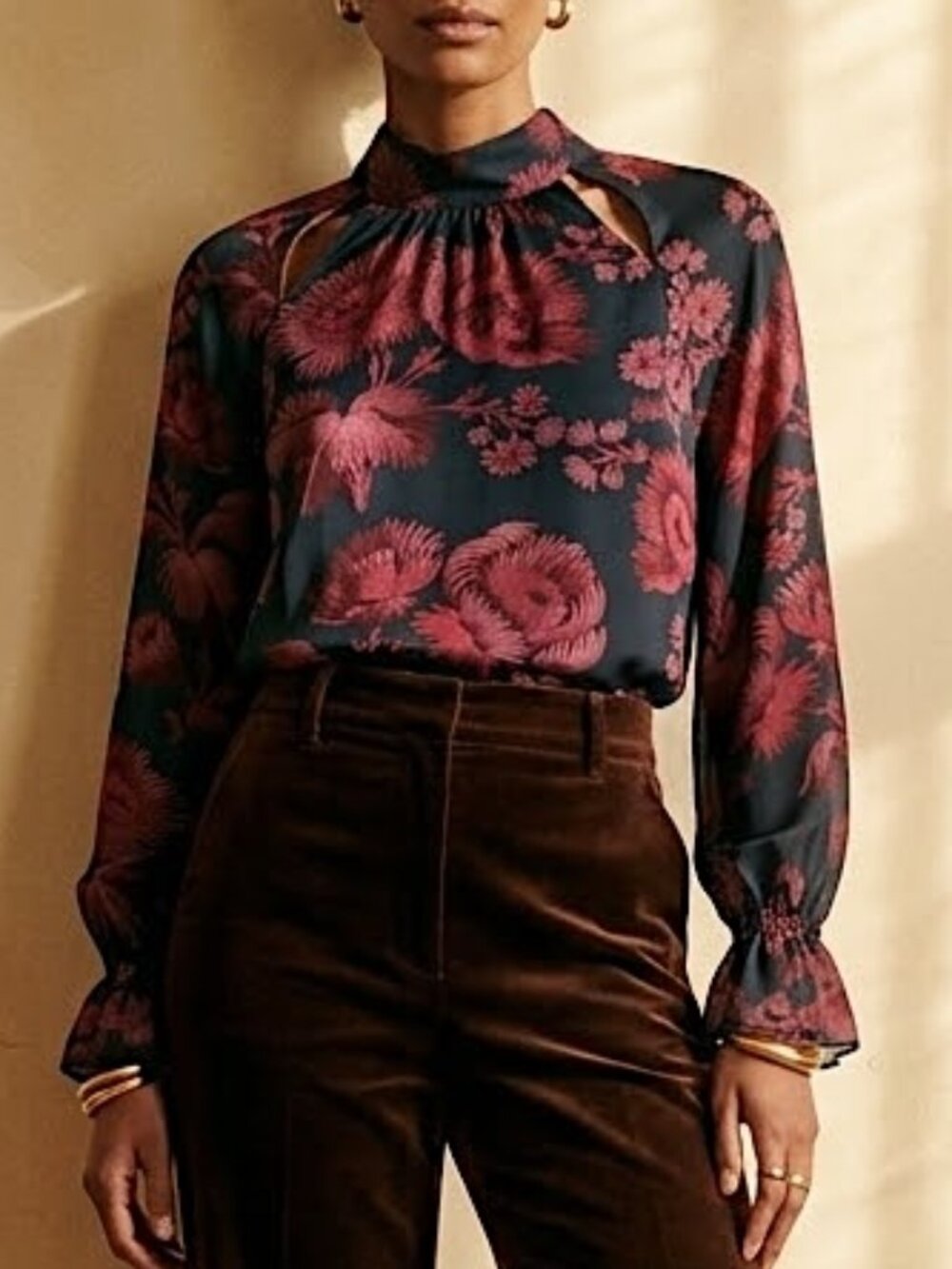 Ted Baker London Graceya Floral Cutout Detail Top in Dark Floral Blue Size 4